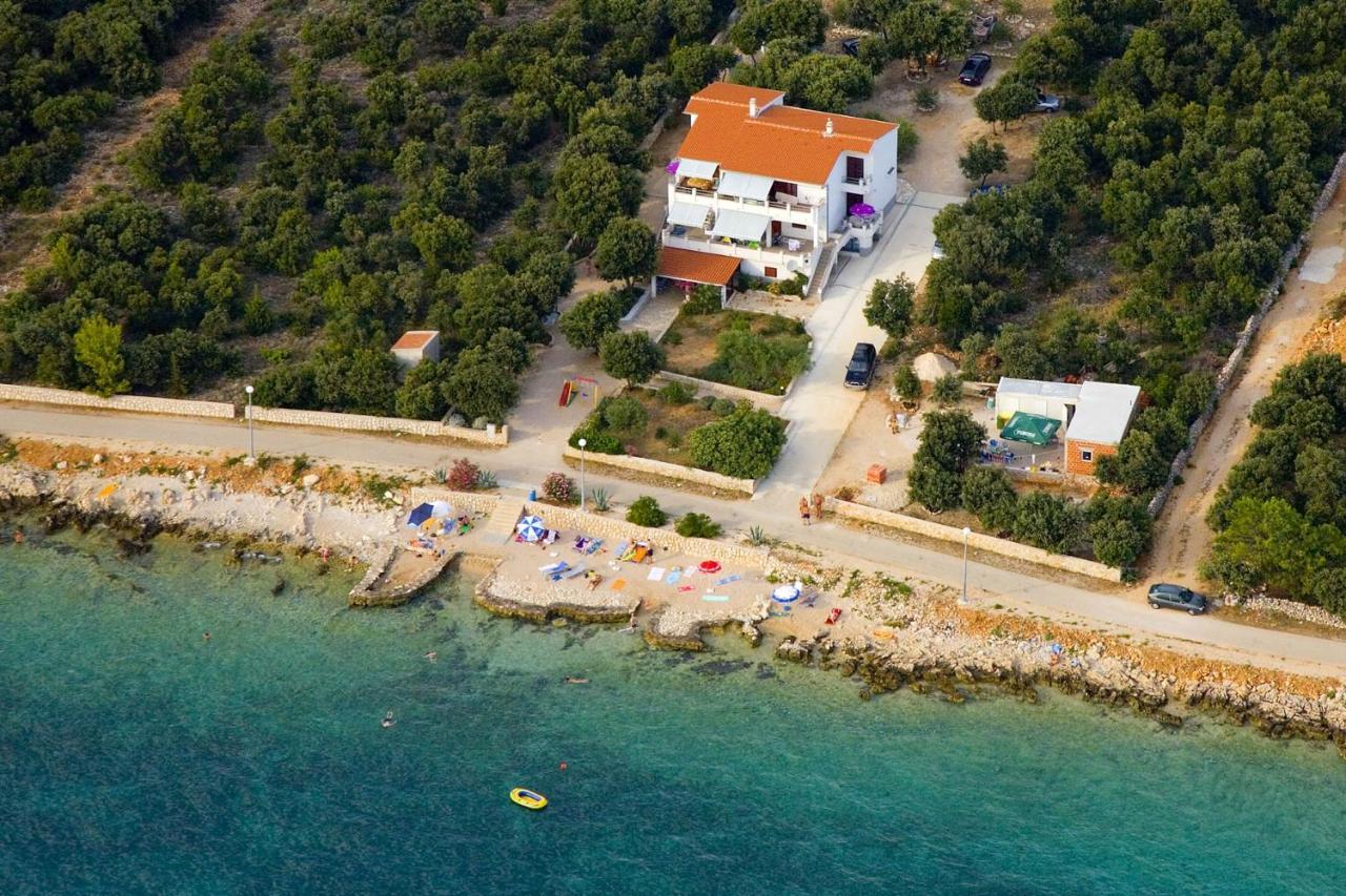 Apartments By The Sea Mandre, Pag - 6284 Kolan Dış mekan fotoğraf