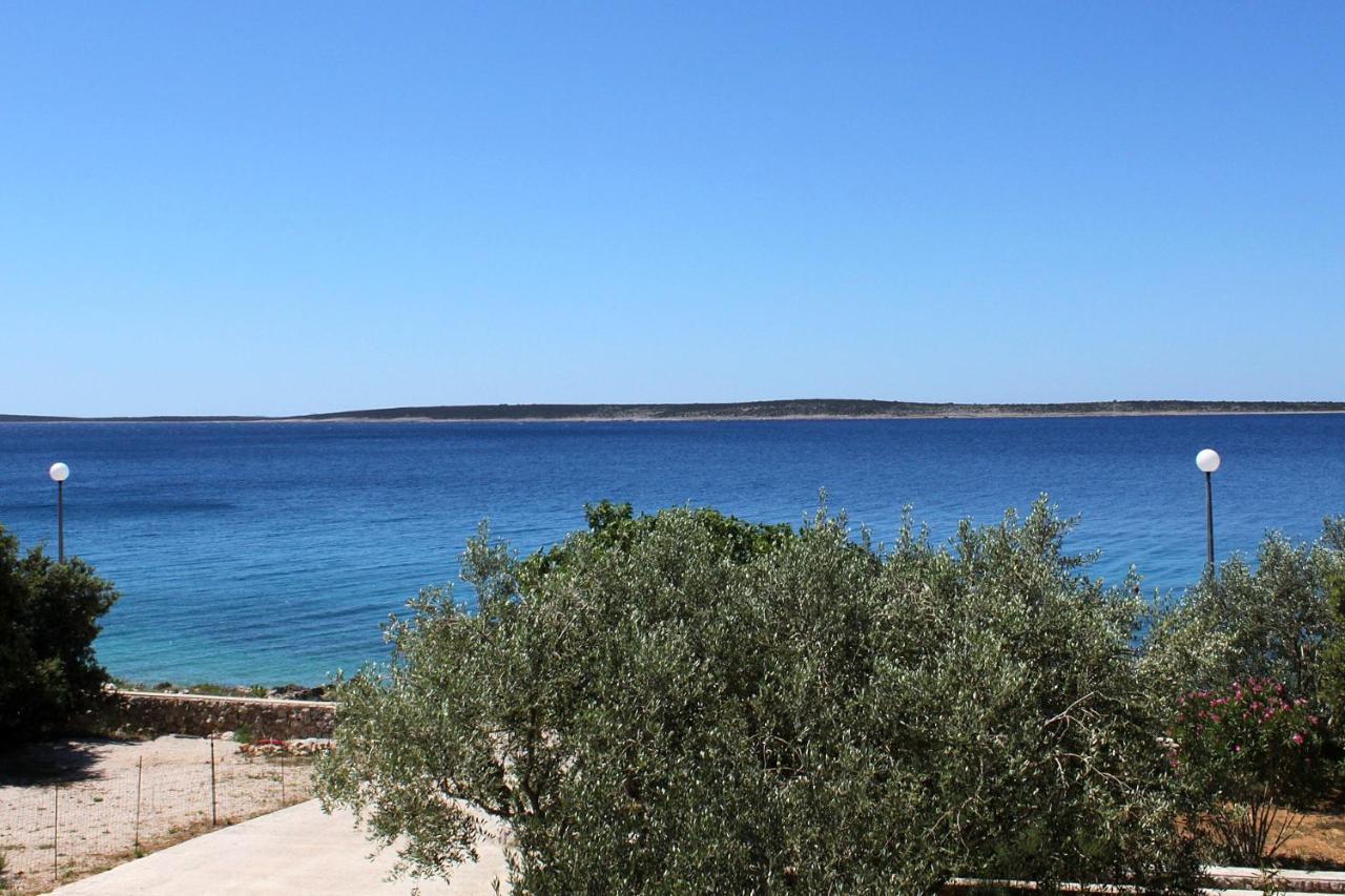 Apartments By The Sea Mandre, Pag - 6284 Kolan Dış mekan fotoğraf